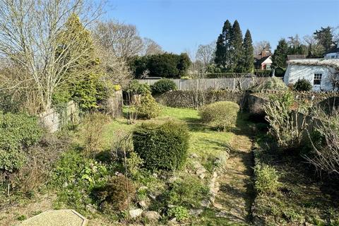 4 bedroom detached house for sale, Busbridge - Godalming *No Onward Chain*