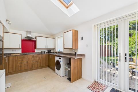 undefined, Chestnut Rise, Linslade, LU7