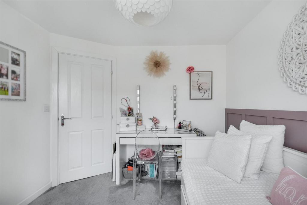 Bedroom 4 2.jpeg
