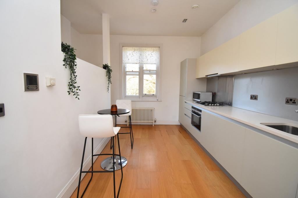 Kitchen/Living Arear