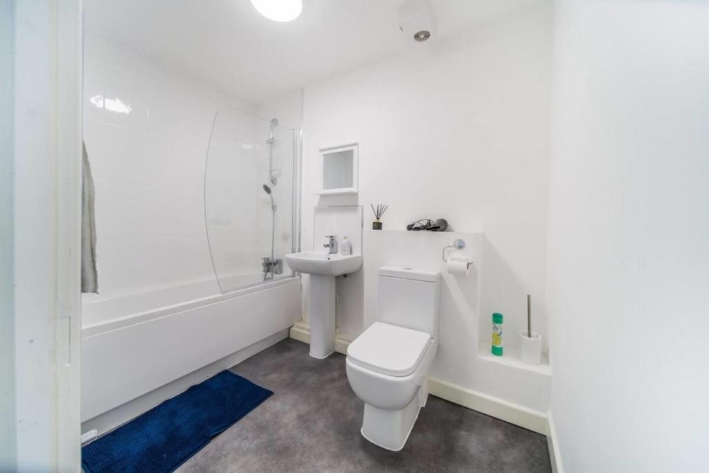 Bathroom.jpeg