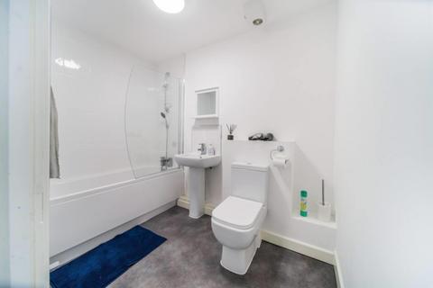 1 bedroom flat to rent, London Road, Slough