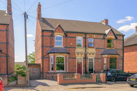 4 bedroom semi-detached house for sale, Dudley Road, Grantham NG31