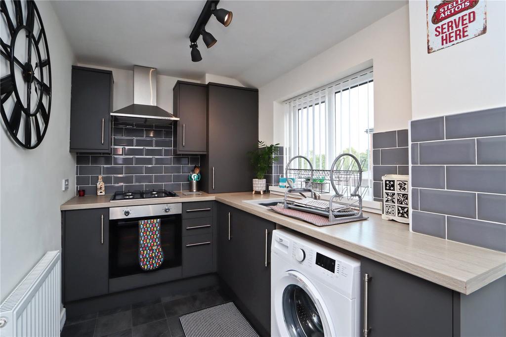 Kitchen Pic 2