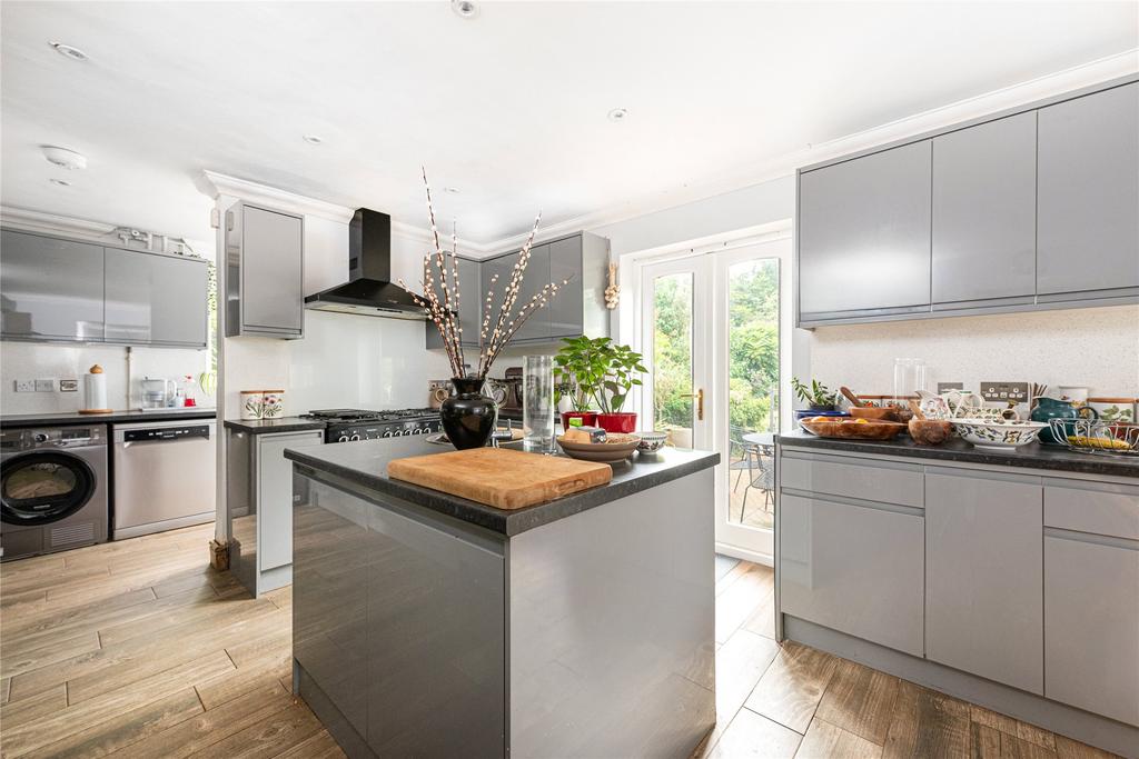 Kitchen/Breakfast Rm