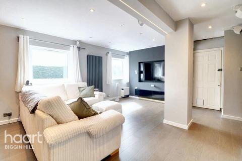 2 bedroom apartment for sale, Main Road, Biggin Hill