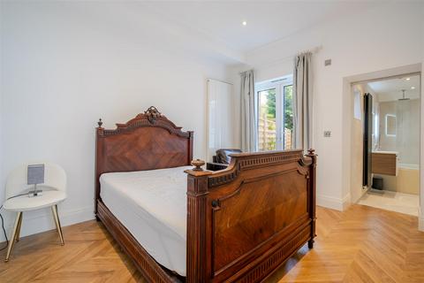 undefined, London Road, Ascot