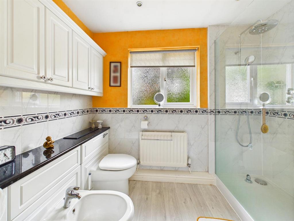 CAM01555 G0-PR0219-STILL004.jpg