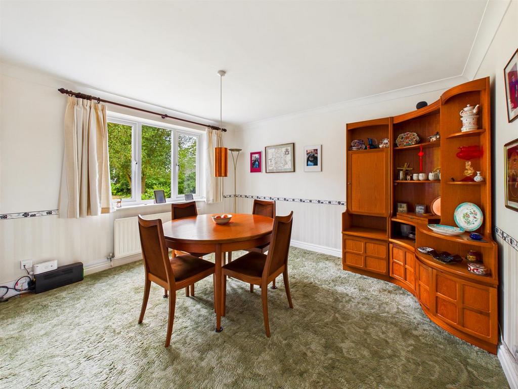 CAM01555 G0-PR0219-STILL012.jpg