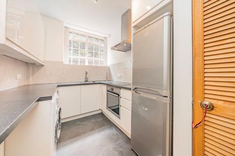 1 bedroom flat for sale, Garden Road, London NW8