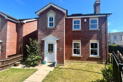 4 bedroom detached house to rent, Mortimer Road, Montgomery, Powys, SY15