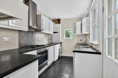 3 bedroom semi-detached house for sale, Laleham Road, Staines-upon-Thames, TW18