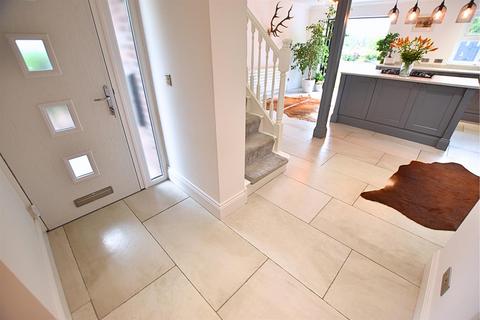 24 Blackthorn Drive, Great Coates, Grimsby, DN37 9PX