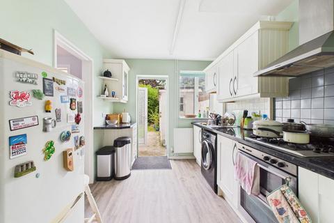 48 The Avenue, Goring By Sea, Worthing, BN12 6JA