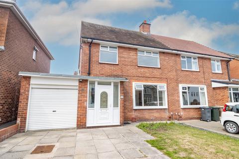 3 bedroom semi-detached house for sale, Derwent Road, Cullercoats