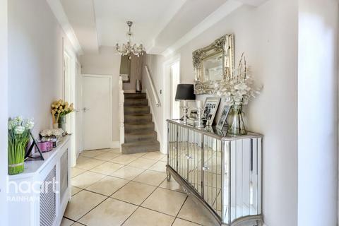 undefined, South End Road, Rainham, RM13 7XU