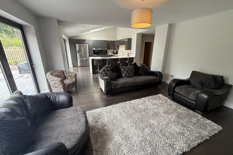 1 Kent Close, Wirral, CH63 0EF
