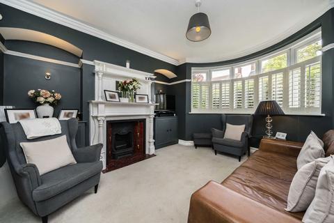 20 Wyatt Park Road, London, SW2 3TP