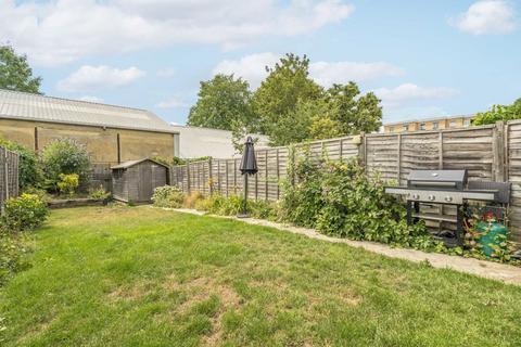 20 Wyatt Park Road, London, SW2 3TP