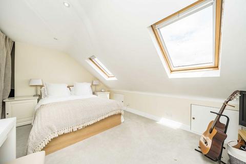 20 Wyatt Park Road, London, SW2 3TP