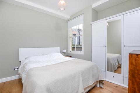 2 bedroom flat to rent, Ravenstone Street, Balham, London, SW12