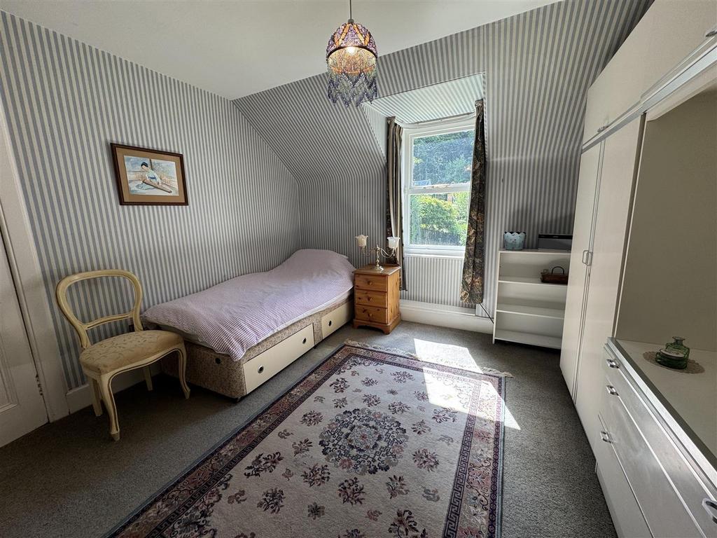 Bedroom 2.jpg