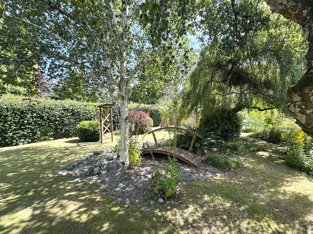 Garden 1.jpg