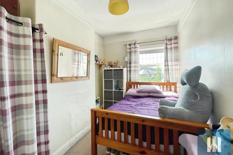 3 bedroom terraced house for sale, Deighton Road, Deighton, Huddersfield, HD2