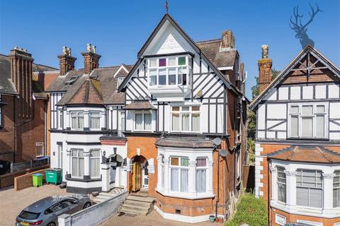 Flat A, 31 The Drive, Chingford, London, E4 7AJ
