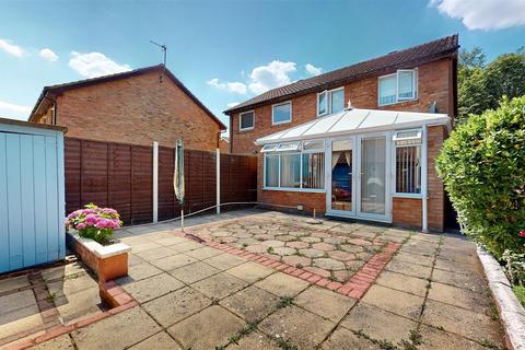 3 bedroom semi-detached house for sale, Broad Arrow Close, Neath Hill, Milton Keynes