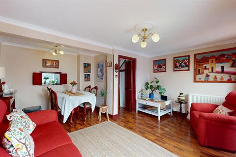 3 bedroom semi-detached house for sale, Broad Arrow Close, Neath Hill, Milton Keynes