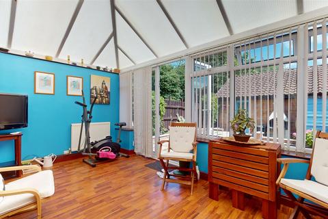 3 bedroom semi-detached house for sale, Broad Arrow Close, Neath Hill, Milton Keynes