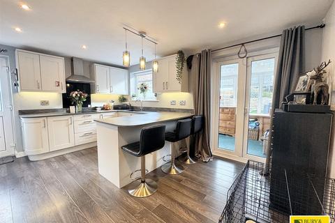 3 bedroom semi-detached house for sale, Amberley Drive, Buxton