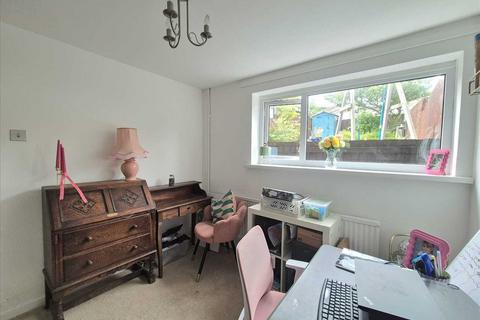 44 Caemawr Gardens, Porth, CF39 9DB