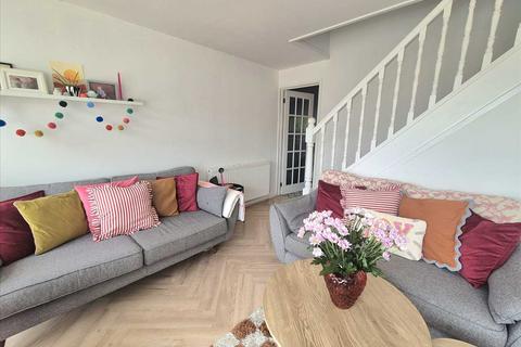 44 Caemawr Gardens, Porth, CF39 9DB