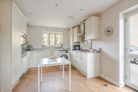 4 bedroom detached house for sale, Draper Close, Tetbury