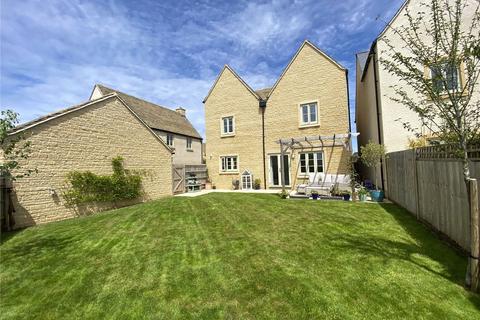 4 bedroom detached house for sale, Draper Close, Tetbury