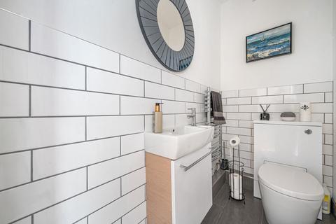 14 Booth Drive, Finchampstead, Wokingham, RG40 4HL