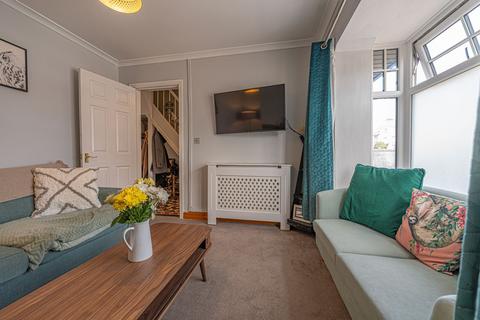54 Crossway, Rogiet, Caldicot, NP26 3SJ