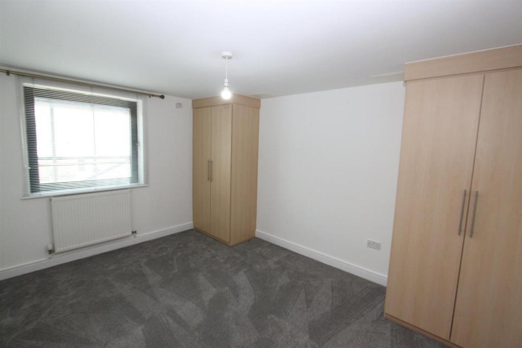19 azure bedroom.jpg