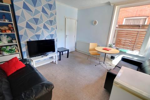 4 bedroom semi-detached house for sale, Harold Road, Shirley, Southampton