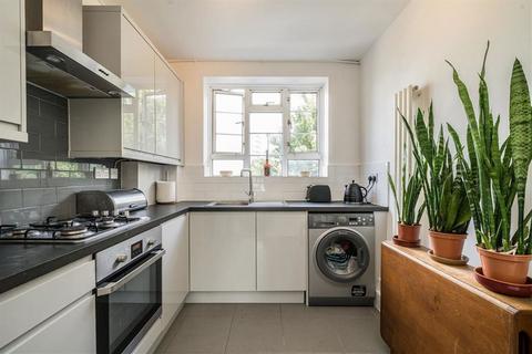 2 bedroom flat for sale, Vallance Road, London E1