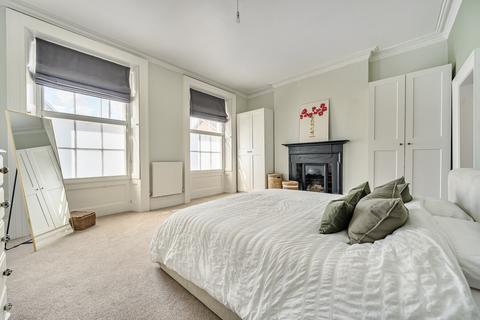 2 bedroom flat for sale, St. Peter Street, Winchester, Hampshire, SO23