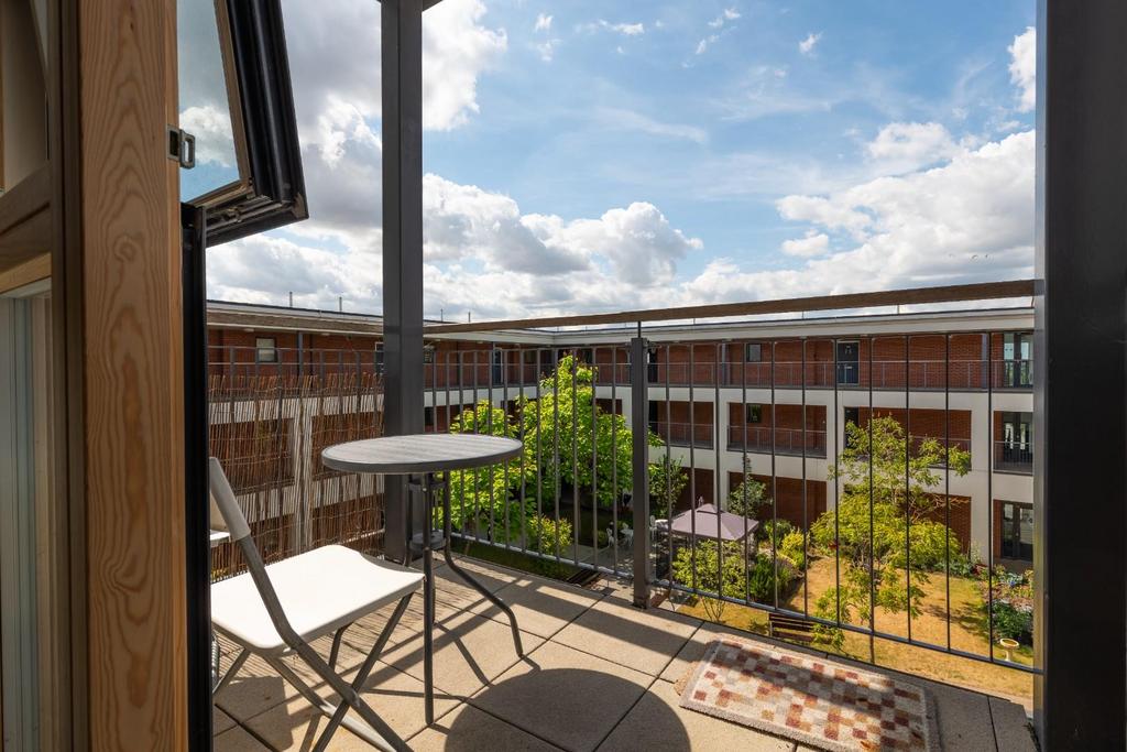 Balcony-2.jpg