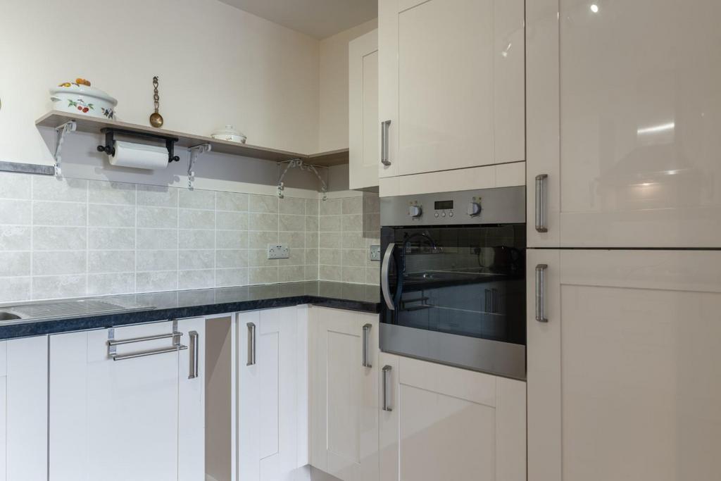Kitchen-3.jpg