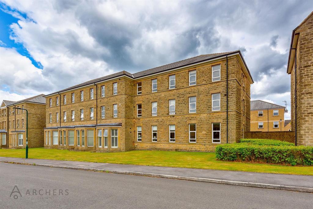 5 Ladybower House(Exterior)-3.jpg