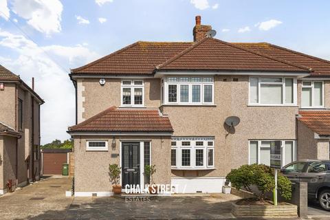 269 Warren Drive, Hornchurch, RM12 4PN