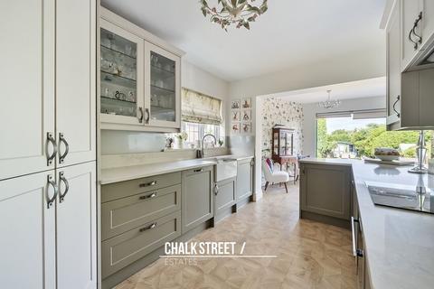 269 Warren Drive, Hornchurch, RM12 4PN