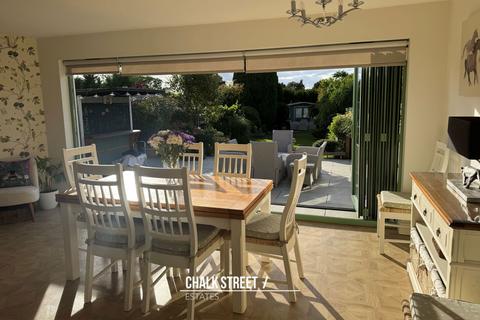 269 Warren Drive, Hornchurch, RM12 4PN