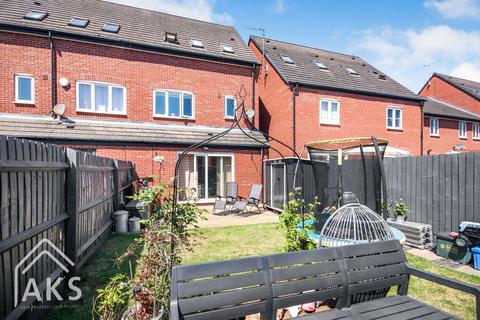 70 Foss Road, Hilton, Derby, DE65 5BH